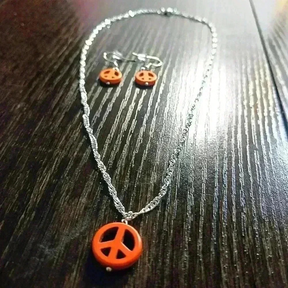 Peace Necklace and Earrings set - Picture 2 of 6